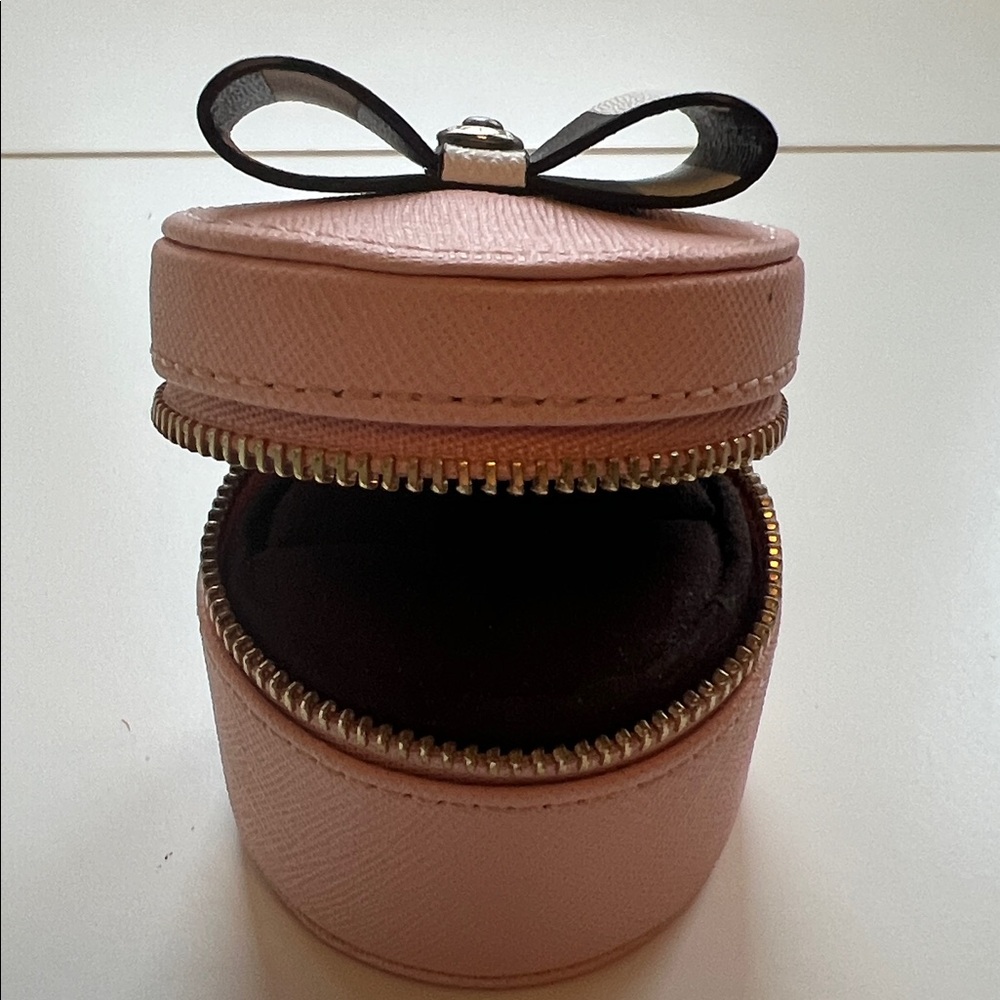 Henri Bendel Pink Leather Jewelry Ring Box Holder - Picture 6 of 9